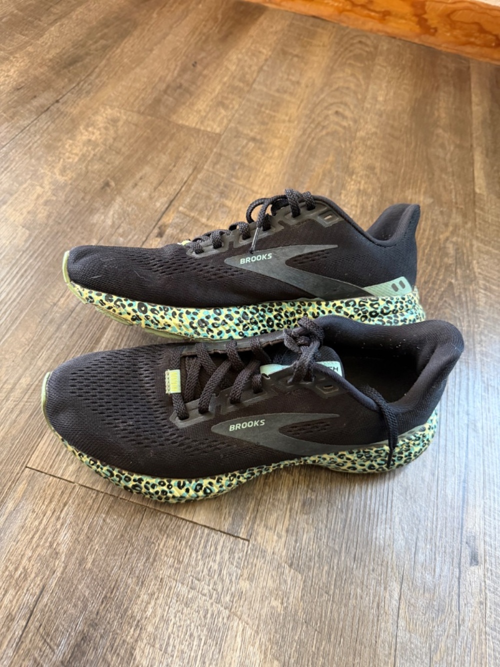 Brooks Black and Green running shoes